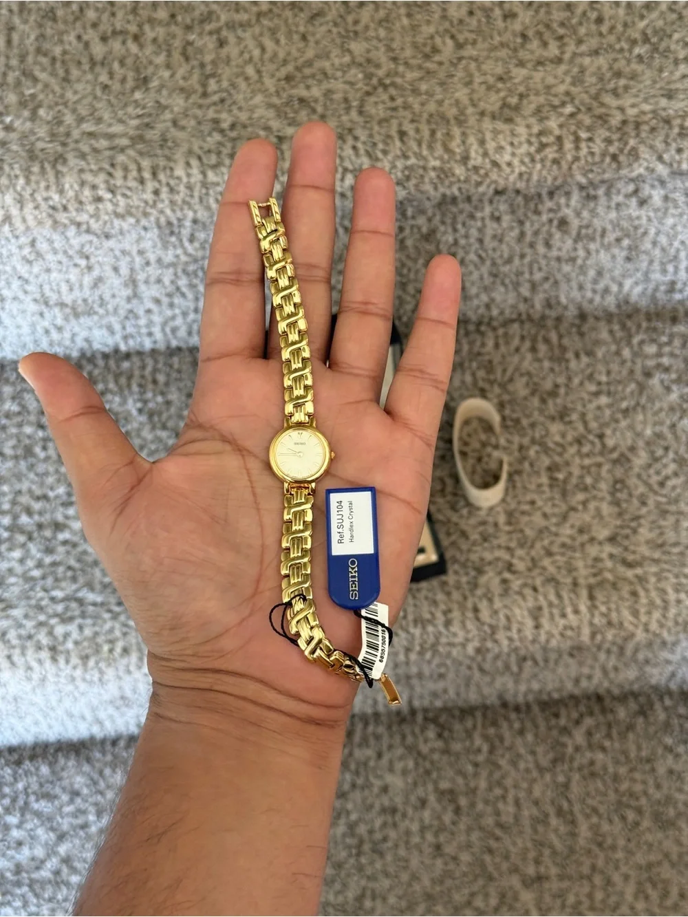 Seiko vintage 90s Women's Gold Link Bracelet Watch with Cream Dial new old stock